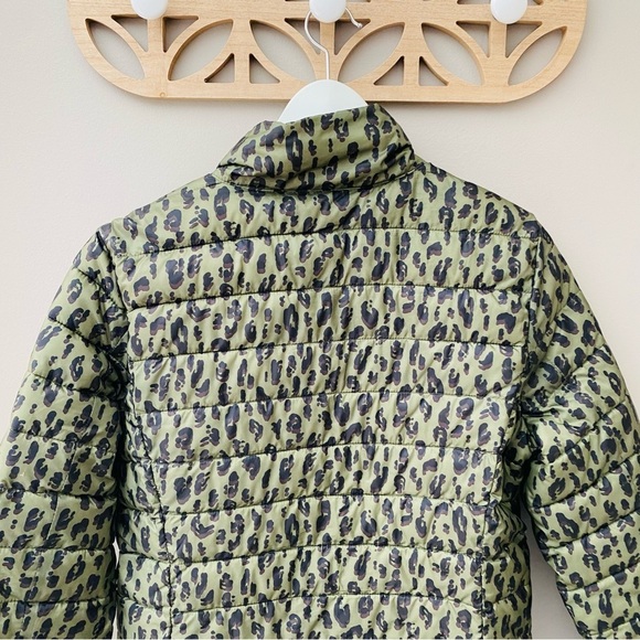 Old Navy Leopard Print Zip Up Light Puffer Jacket Green Sz Small - Picture 7 of 8